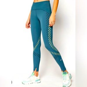 👟 Nike leggings NWOT